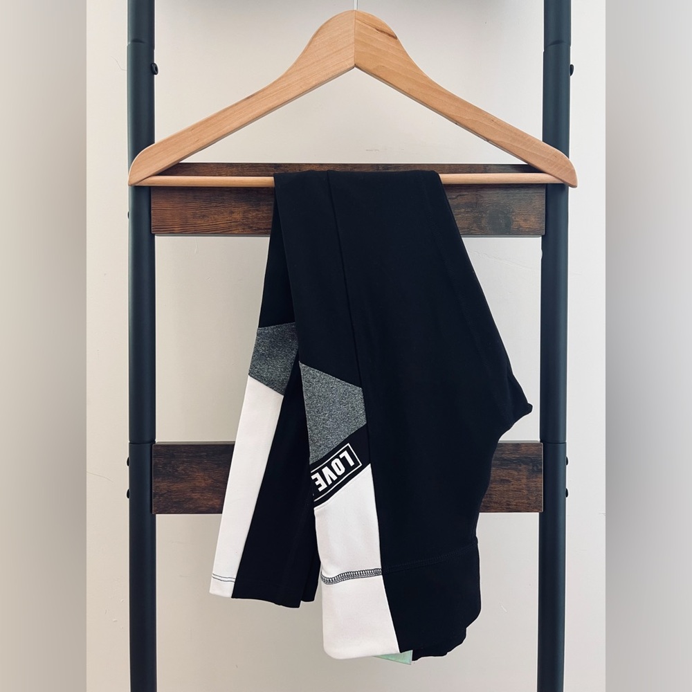 PINK Victoria’s Secret Yoga Leggings